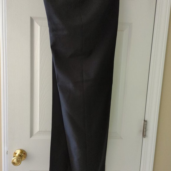 Dress suit - Picture 4 of 6